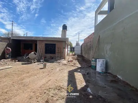 Casa 3 ambientes con 1 baño