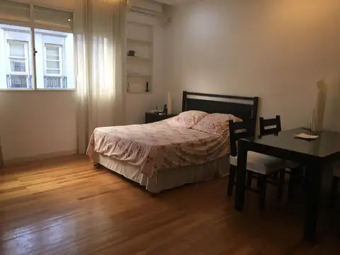 Alquilo Temporario en Recoleta. Monoambiente para 2 Personas.
