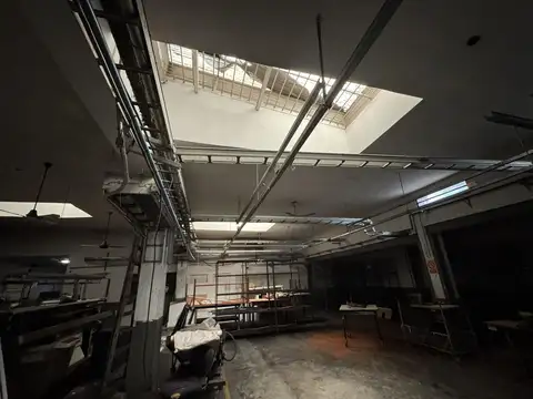 Venta Galpón y Depósito tipo Fabrica en Haedo.