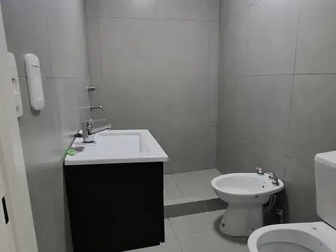 Departamento en Alquiler en Grand Bourg, $ 700.000