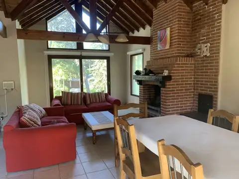 Casa 3 Dormitorios en Alquiler Temporario en Pinamar Zona Nayades