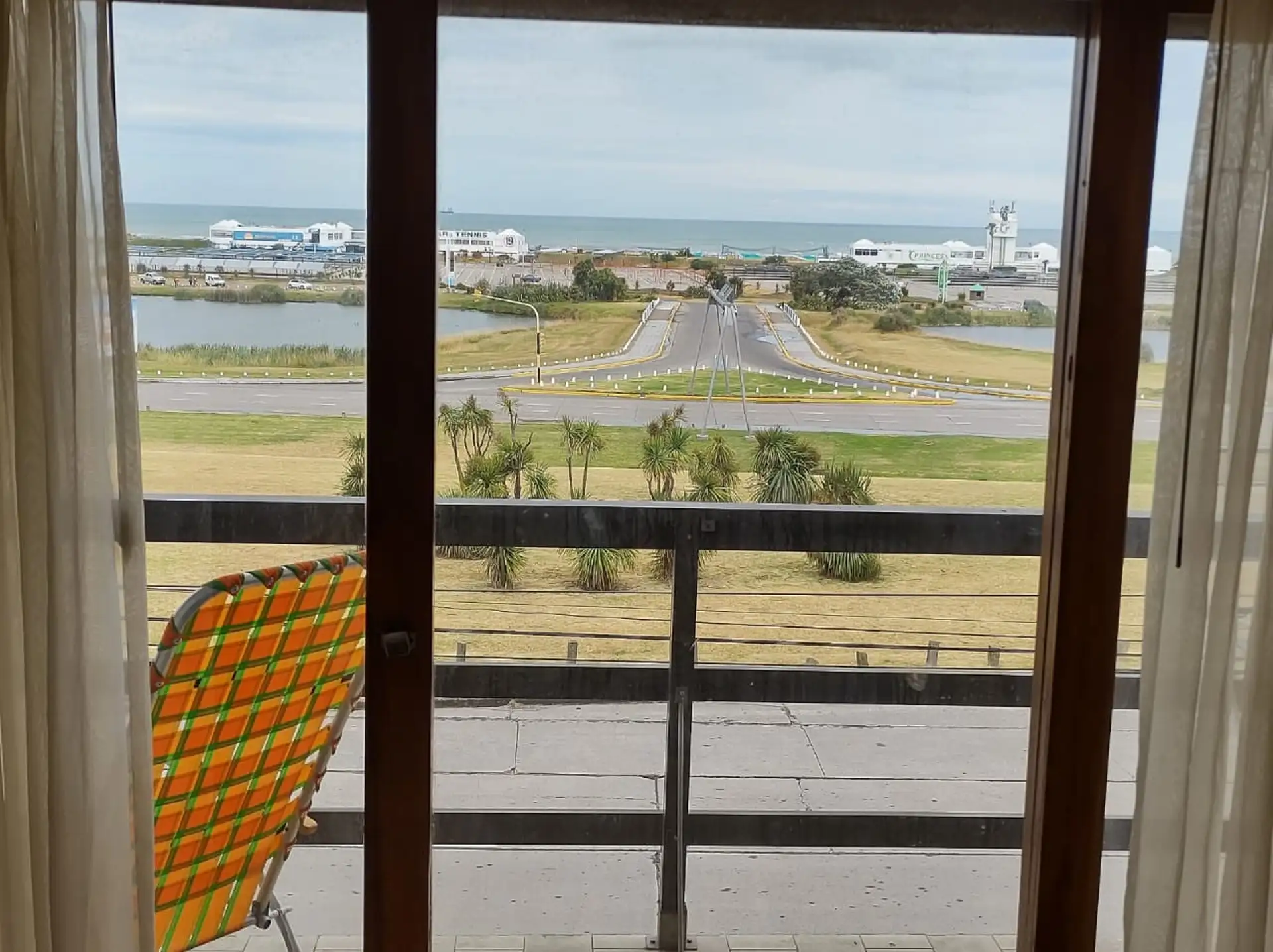 Departamento dos amb frente al mar