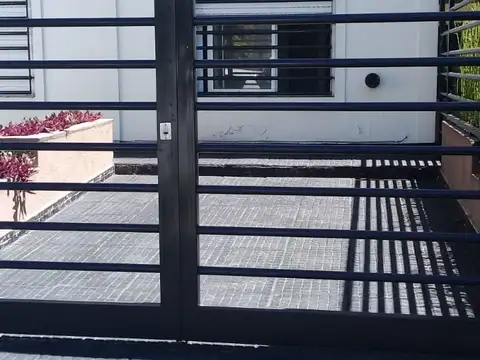 Departamento en Alquiler en Haedo Sur, $ 500.000