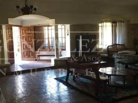 Casa en Venta en Barrio Parque Leloir, USD 800.000