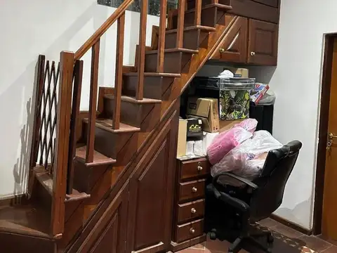 Casa 5 ambientes con 2 baños