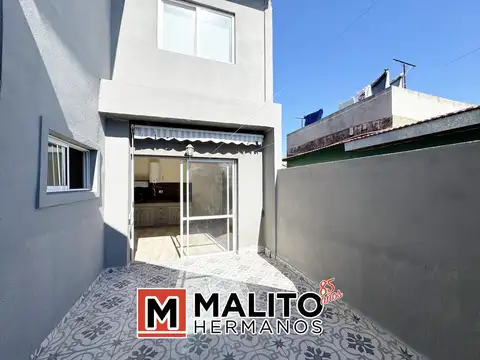 AMPLIO PH 3 AMBIENTES CON PATIO