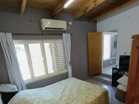Casa 5 ambientes con 2 baños