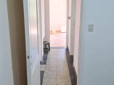 Depto Tipo Casa en Alquiler 45 años
