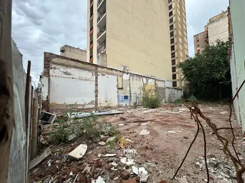 Terreno en Venta en Alberdi, USD 250.000