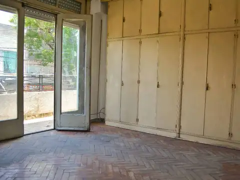 Depto Tipo Casa en Venta en Parque Avellaneda, USD 95.000