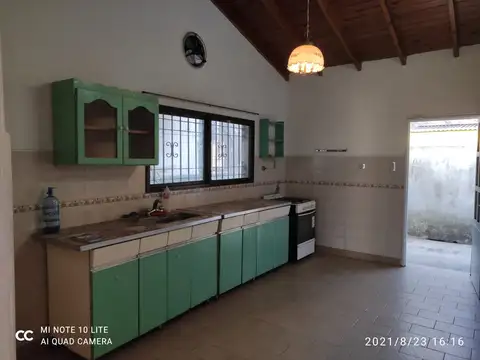 CASA 3 AMB CON PATIO/COCHERA  (DISPONIBLE A PARTIR DE AGOSTO)