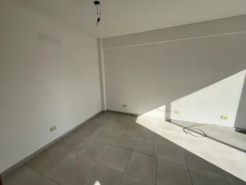 Alquiler en Palomar Departamento de 2 Ambientes con Cochera F: 11127