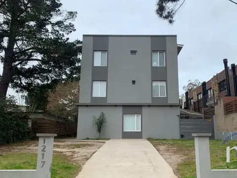 Departamento de 2 dormitorios en alquiler temporario en Pinamar
