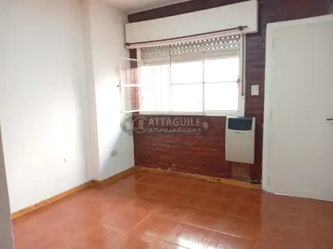 Depto Tipo Casa en Alquiler en San Antonio de Padua, $ 550.000