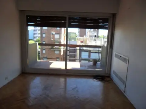 Albarellos 1000, Piso 8