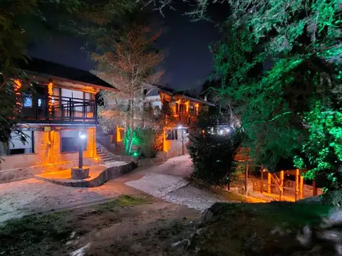 Casa 20 ambientes con 8 baños