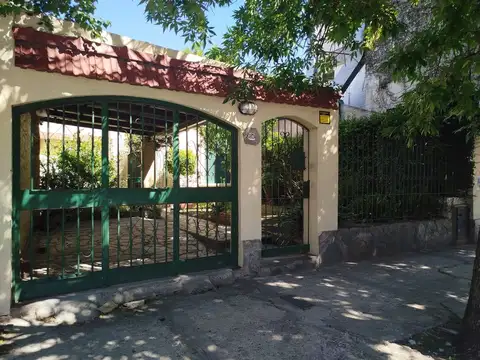 Casa Cuidadela  Gral. Roca 3074, 4 ambientes