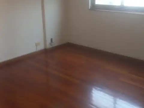 Departamento en Alquiler en Villa Luro, $ 600.000