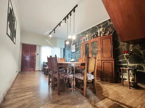 Casa 5 amb en venta - Caseros - COCHERA TERRAZA