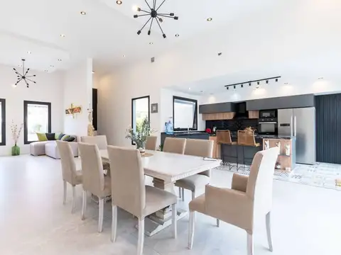 Casa en Venta en Santo Tome, USD 515.000