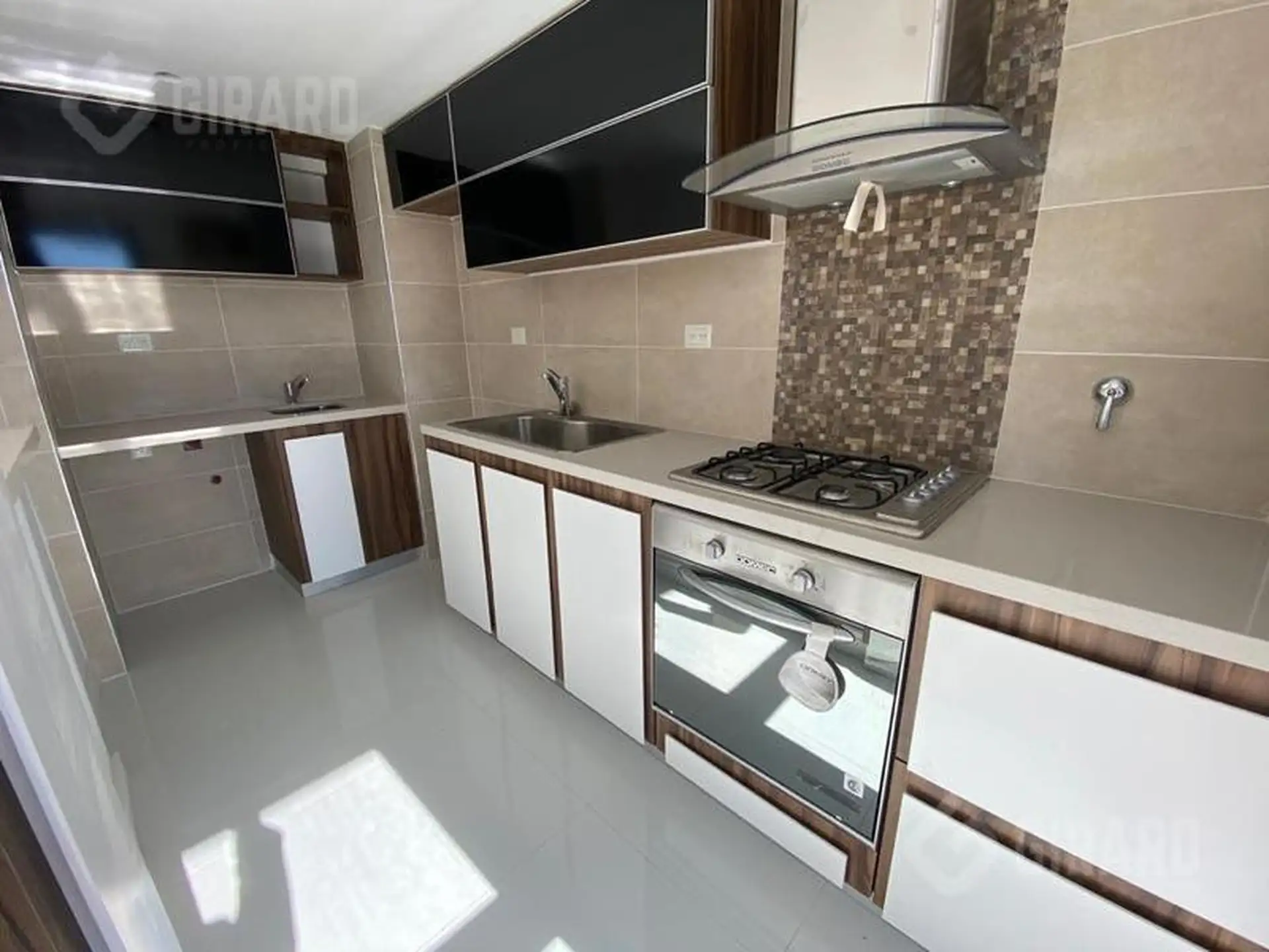 Departamento en venta de 2 amb. Plaza Mitre. Oportunidad