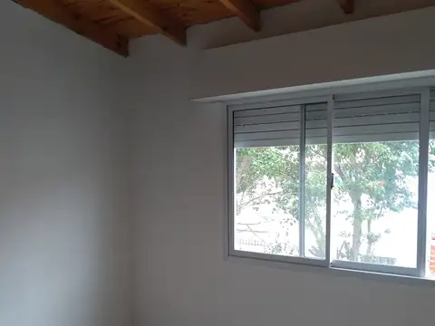 Departamento en Alquiler en Villa Adelina, $ 680.000