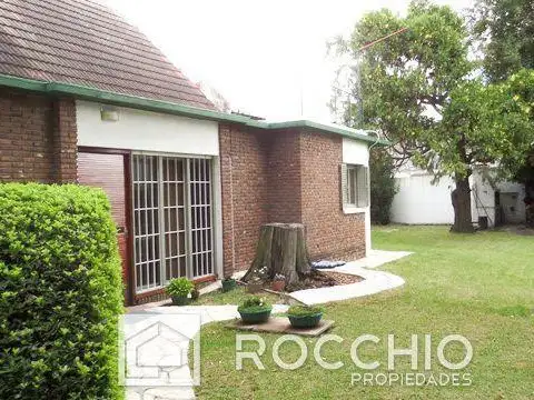 PROFESOR SIMON 2663. Entre Lacroze y Pacifico rodriguez