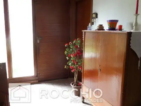 Casa 4 ambientes. | PROFESOR SIMON 2663