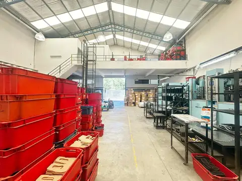 Galpon en Venta en Lanus Oeste, USD 300.000