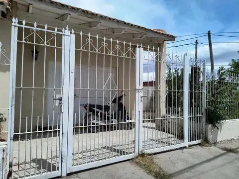Casa en Venta en Neuquen, USD 128.000