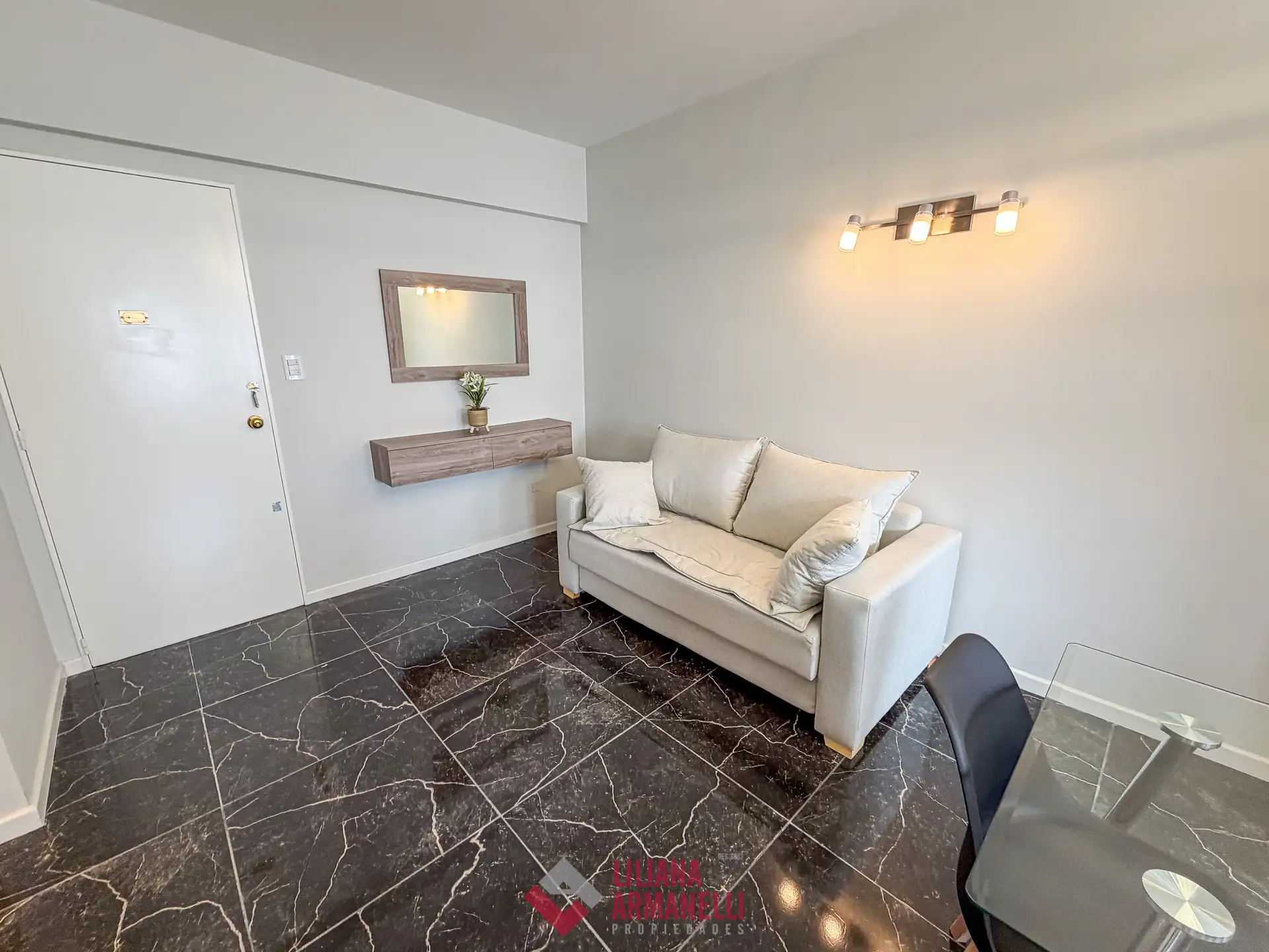 Depto 2 amb reciclado, 50m² — Centro