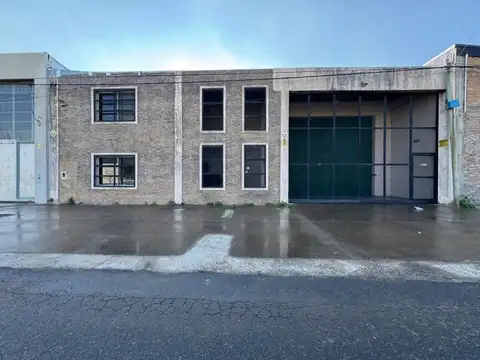 GALPÓN Y OFICINA EN ALQUILER  PASCO 1046  GRANADERO BAIGORRIA