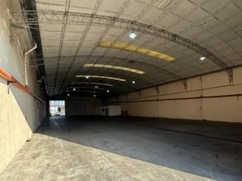 Galpon en Alquiler en Granadero Baigorria, $ 3.800.000