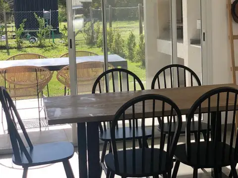 Casa 4 ambientes con 3 baños