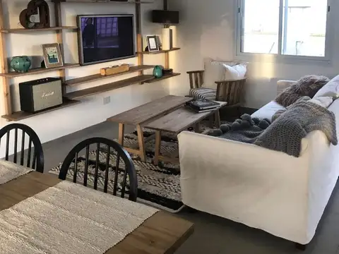 Casa en Venta en Garin, USD 150.000