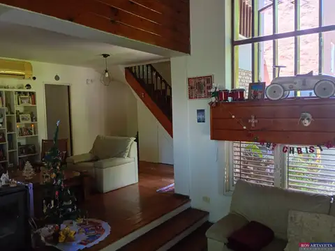 Casa en Venta con 1 cochera