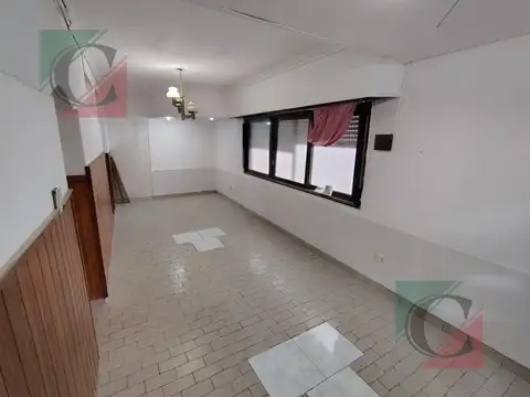 Depto Tipo Casa en Alquiler de 4 ambientes
