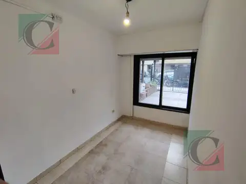 Depto Tipo Casa en Alquiler en Lanus Este, $ 500.000