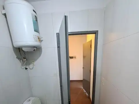 ALQUILER de IMPORTANTE TERRENO EN MORON CENTRO