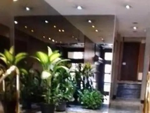 1 AMB SOBRE AV ENTRE RÍOS VISTA ABIERTA!