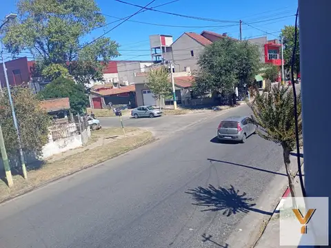 Casa en venta - 2 Dormitorios 1 Baño - Mar del Plata