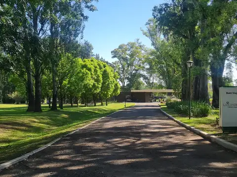Barrio La Cándida, ruta 2 Km 46, Arturo Seguí.