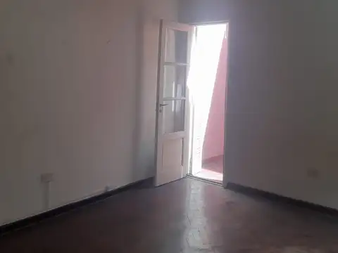 Depto Tipo Casa en Alquiler 45 años