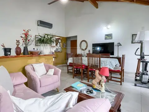 Casa en Venta en Villa Adelina, USD 149.000