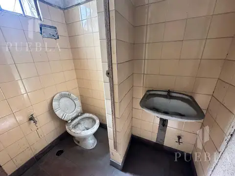 Galpon en Alquiler 41  mts Fondo