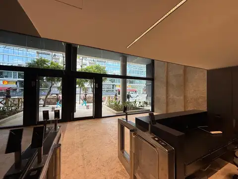 Oficina en Venta al Este