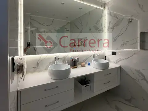 Casa en Alquiler en Villa Bernardo Monteagudo, $ 1.400.000