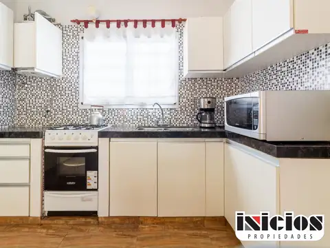 Francisco de las Carreras 2200