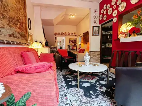 Casa en Venta con 1 cochera