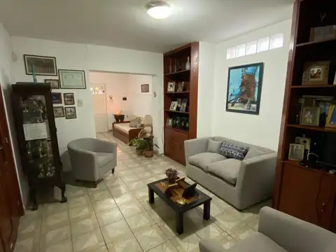 Casa en Venta en San Nicolas De Los Arroyos, USD 88.000